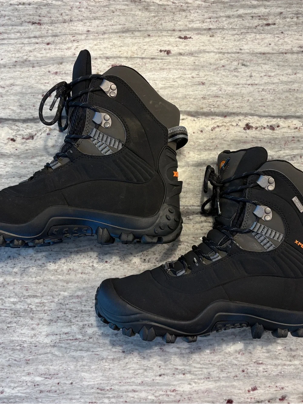 Men's Black and Gray All-Terrain Hiking Boots